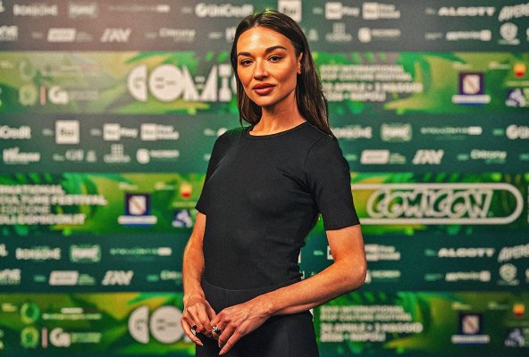 Crystal Reed al COMICON