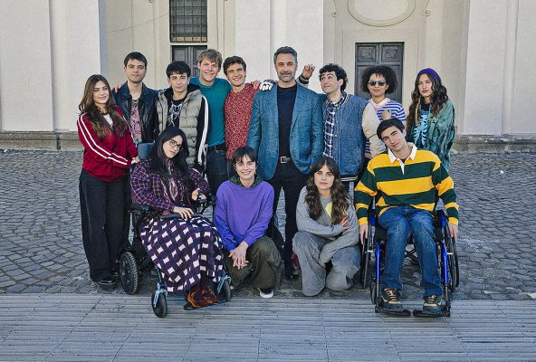 Tutto l'amore che resta, il cast